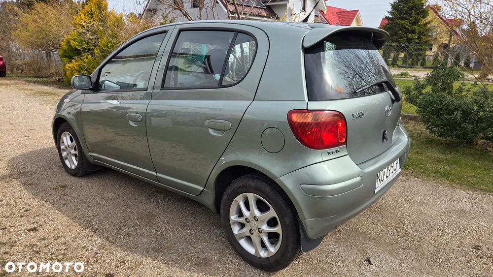 Toyota Yaris - 3