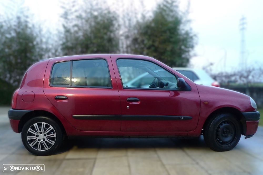Renault Clio 1.2 RT - 7