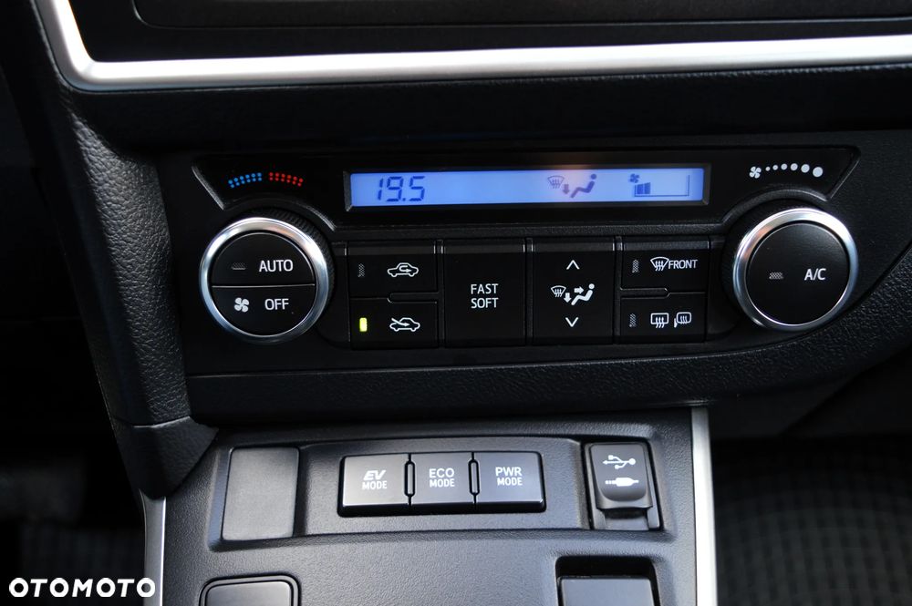 Toyota Auris - 19