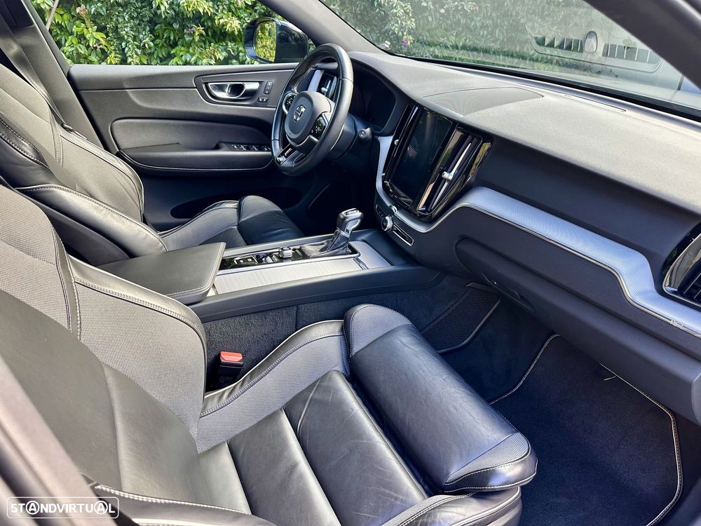 Volvo XC 60 2.0 D4 R-Design Geartronic - 9