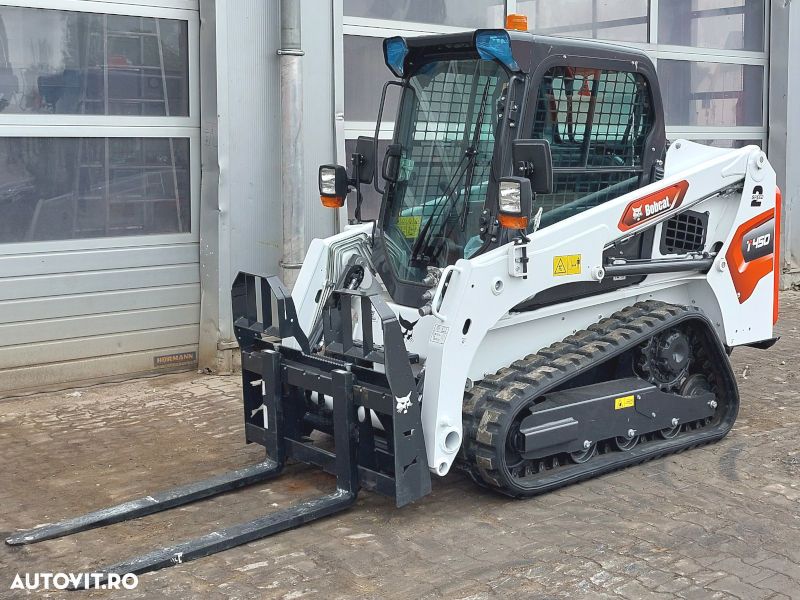 Bobcat PE SENILE, NOU, SUPER PROMOTIE 46900 EUR+Tva, furci, cupa multifuncitonala 4x1, ridica 717kg, masa operationala 3t, motor Bobcat 41kW, cabina inchisa, inst hidr suplimentara, posibilitate leasing 5 ani-PROMOTIE 46900 EUR+Tva - 1