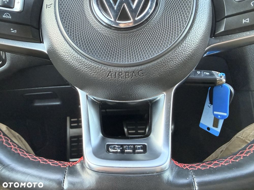 Volkswagen Golf GTI (BlueMotion Technology) DSG Performance - 31