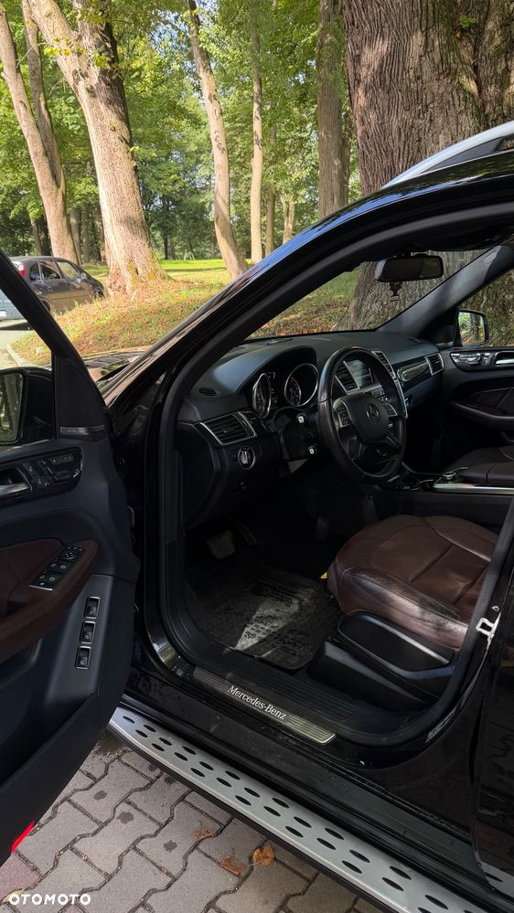 Mercedes-Benz GL 350 BlueTec 4-Matic - 28