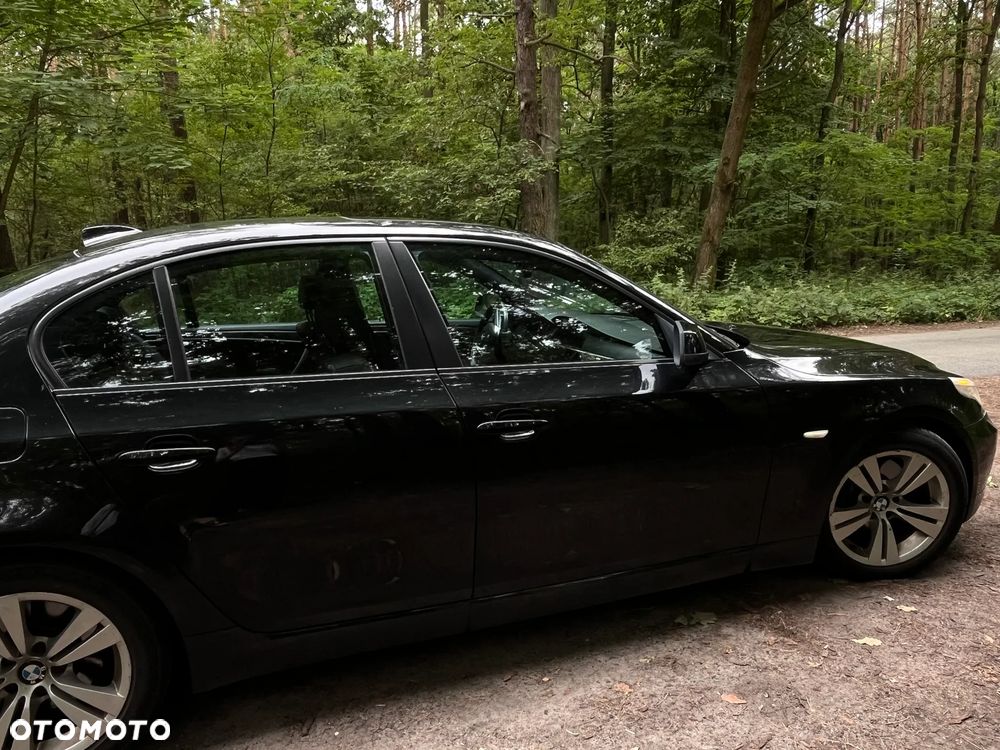 BMW Seria 5 520d Edition Exclusive - 9