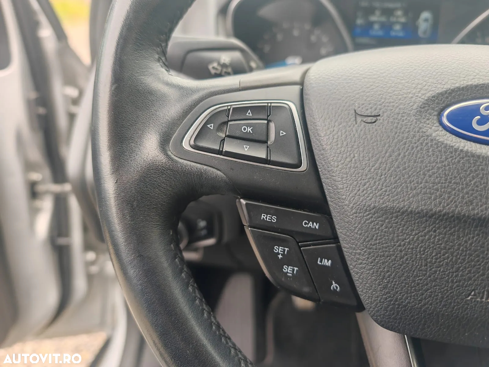 Ford Focus 1.0 EcoBoost Titanium - 19