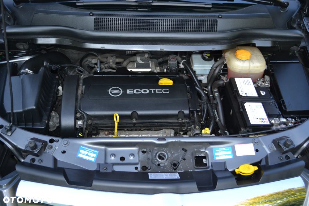 Opel Zafira - 29