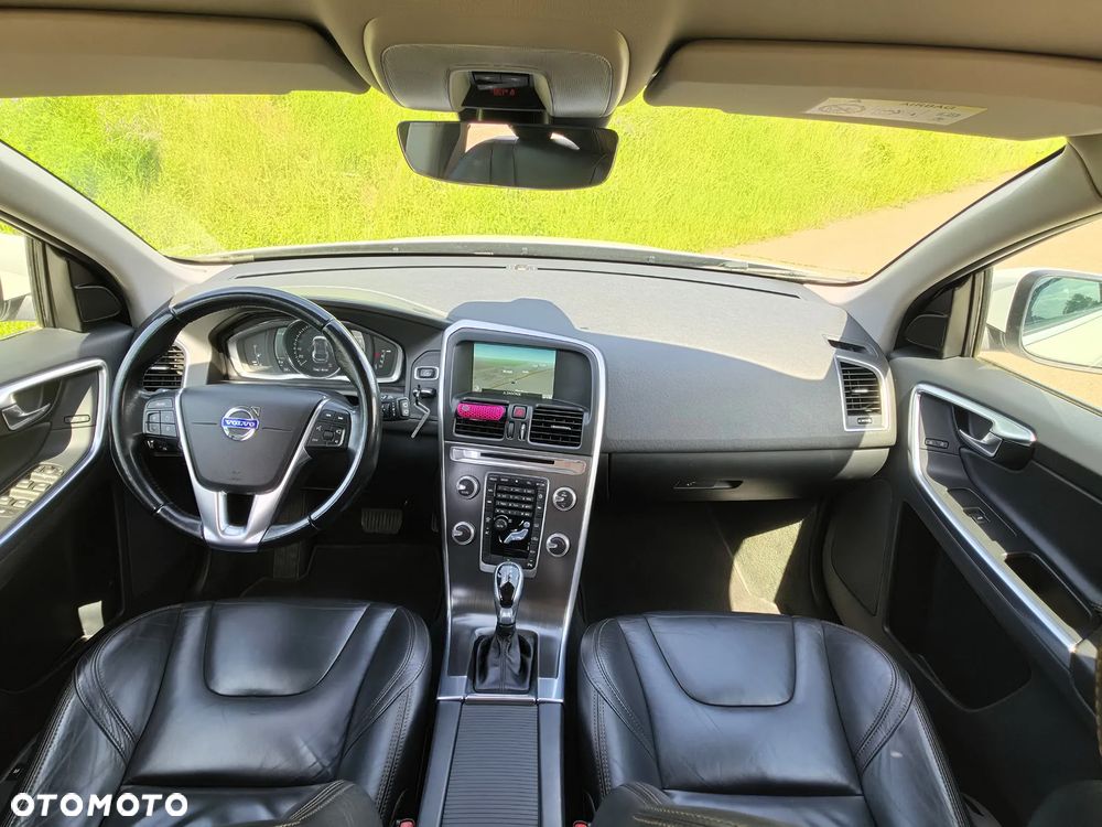Volvo XC 60 D4 Geartronic Momentum - 31