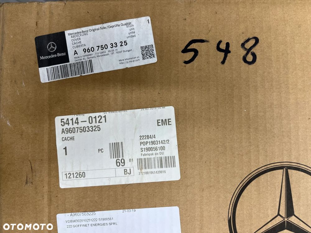 Polik, owiewka, narożnik prawy Mercedes Actros MP4, A 9607503325 - 8