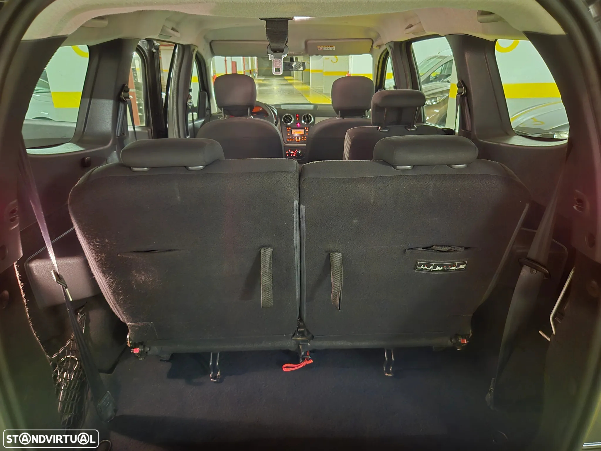 Dacia Lodgy 1.2 TCe Confort 7L - 14