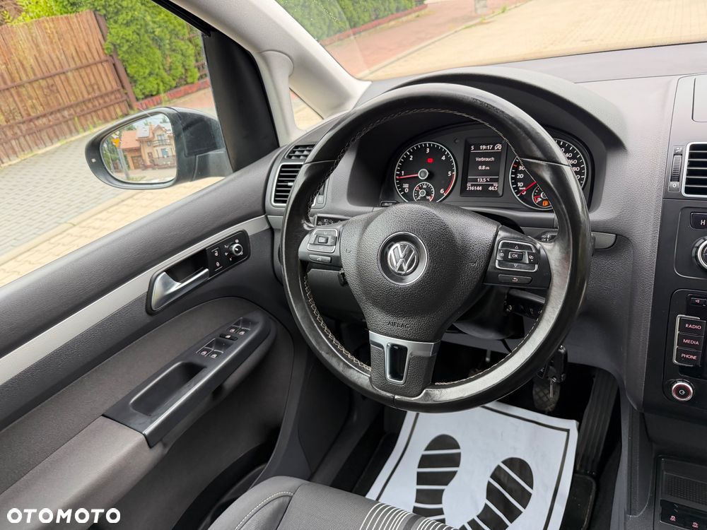 Volkswagen Touran 2.0 TDI DPF BlueMotion Technology MATCH - 29