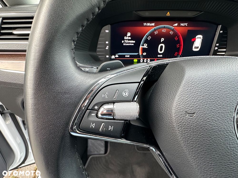 Skoda Superb 2.0 TDI 4x4 DSG Scout - 28