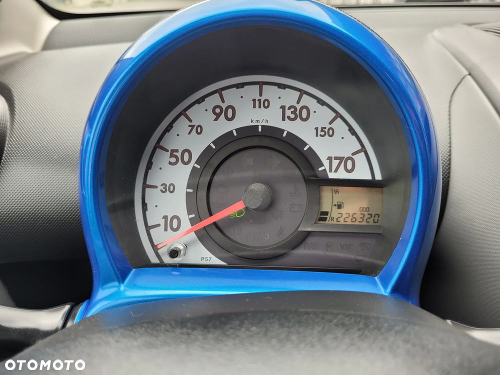 Toyota Aygo CoolBlue - 19