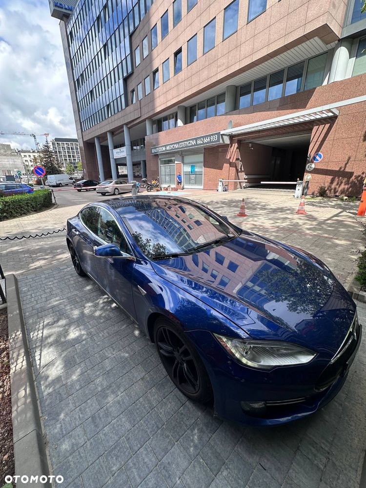 Tesla Model S Long Range Plus - 6