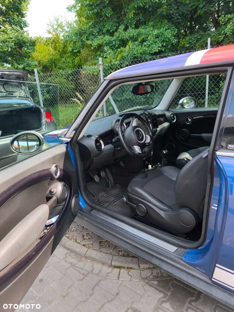 MINI Cooper Standard - 6