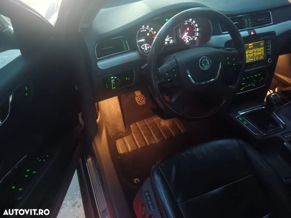 Skoda Superb 2.0 TDI Elegance - 16