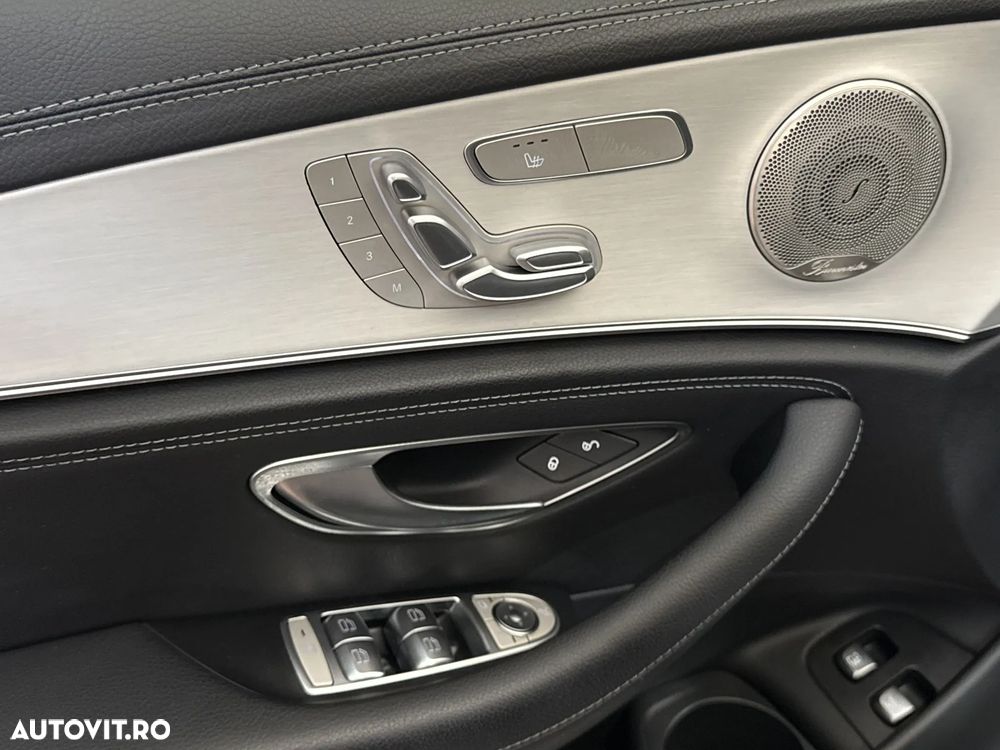 Mercedes-Benz E - 16