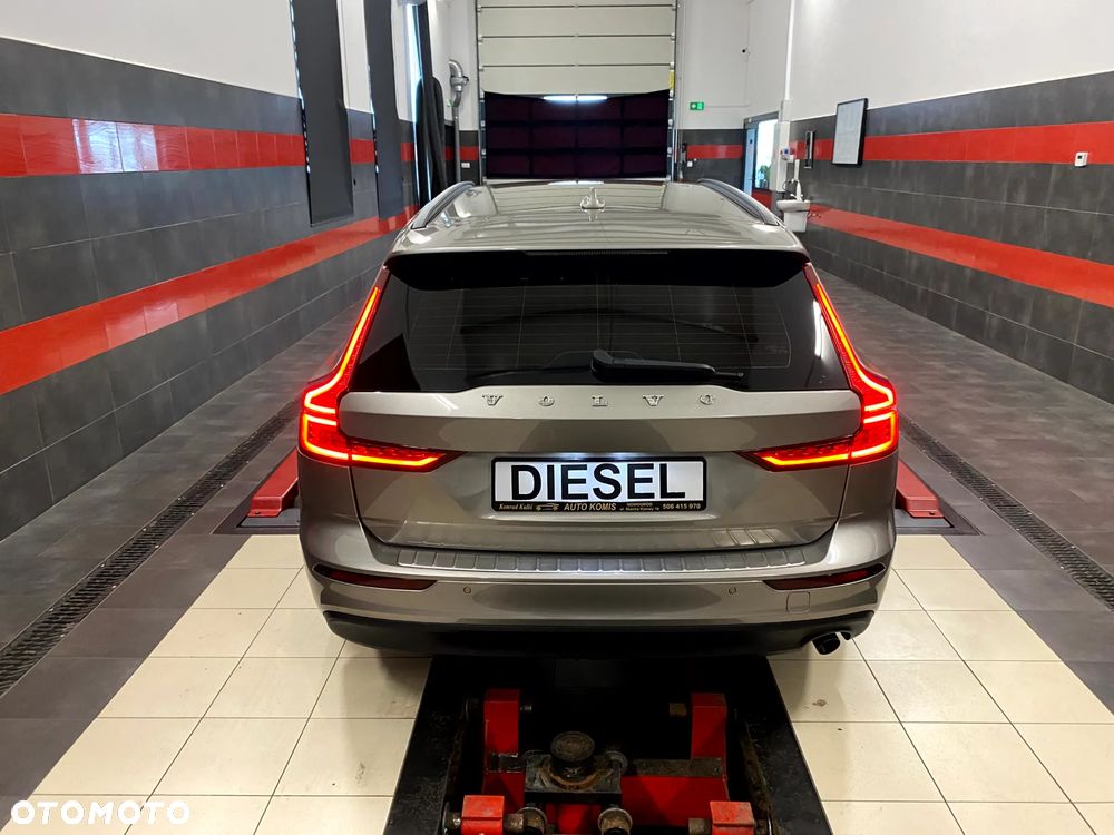 Volvo V60 D3 Geartronic Momentum Pro - 11