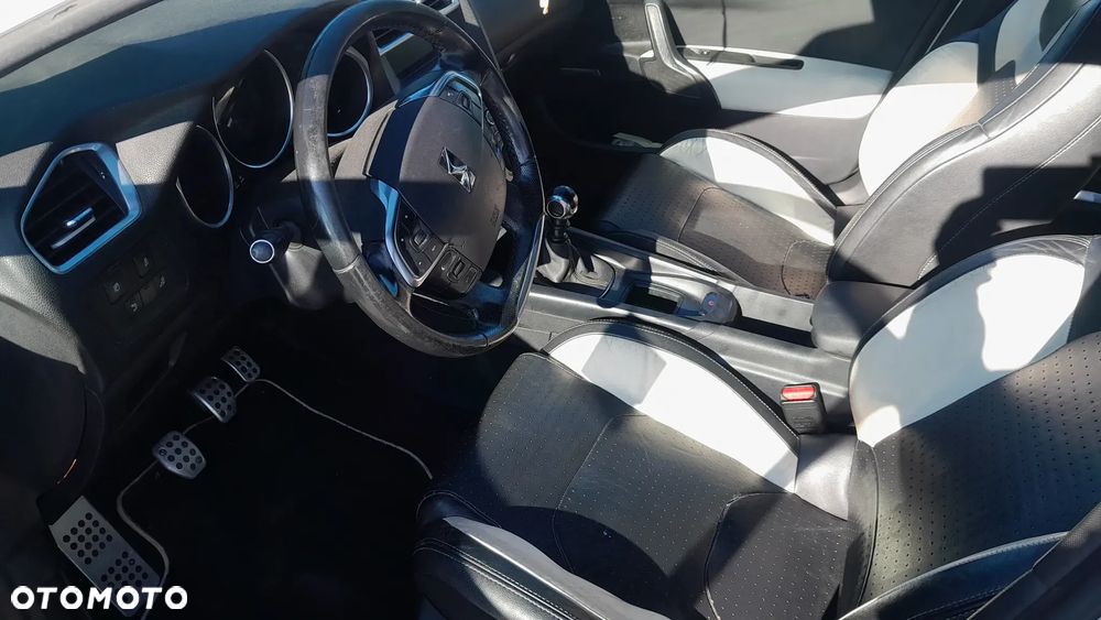 Citroën DS4 HDi 165 Pure Pearl - 8