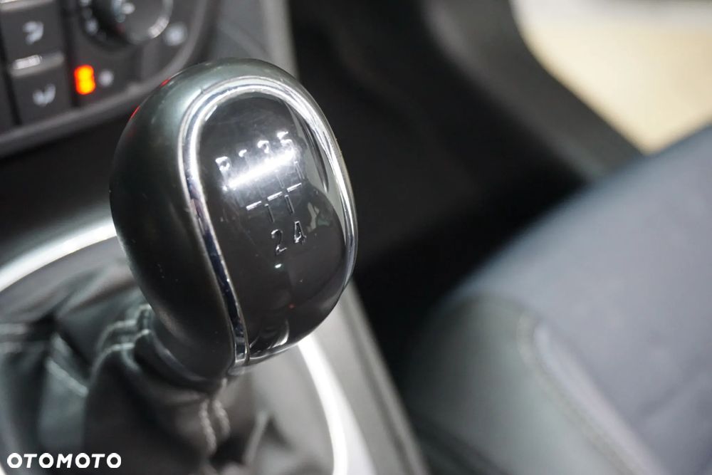 Opel Meriva 1.4 Active - 32