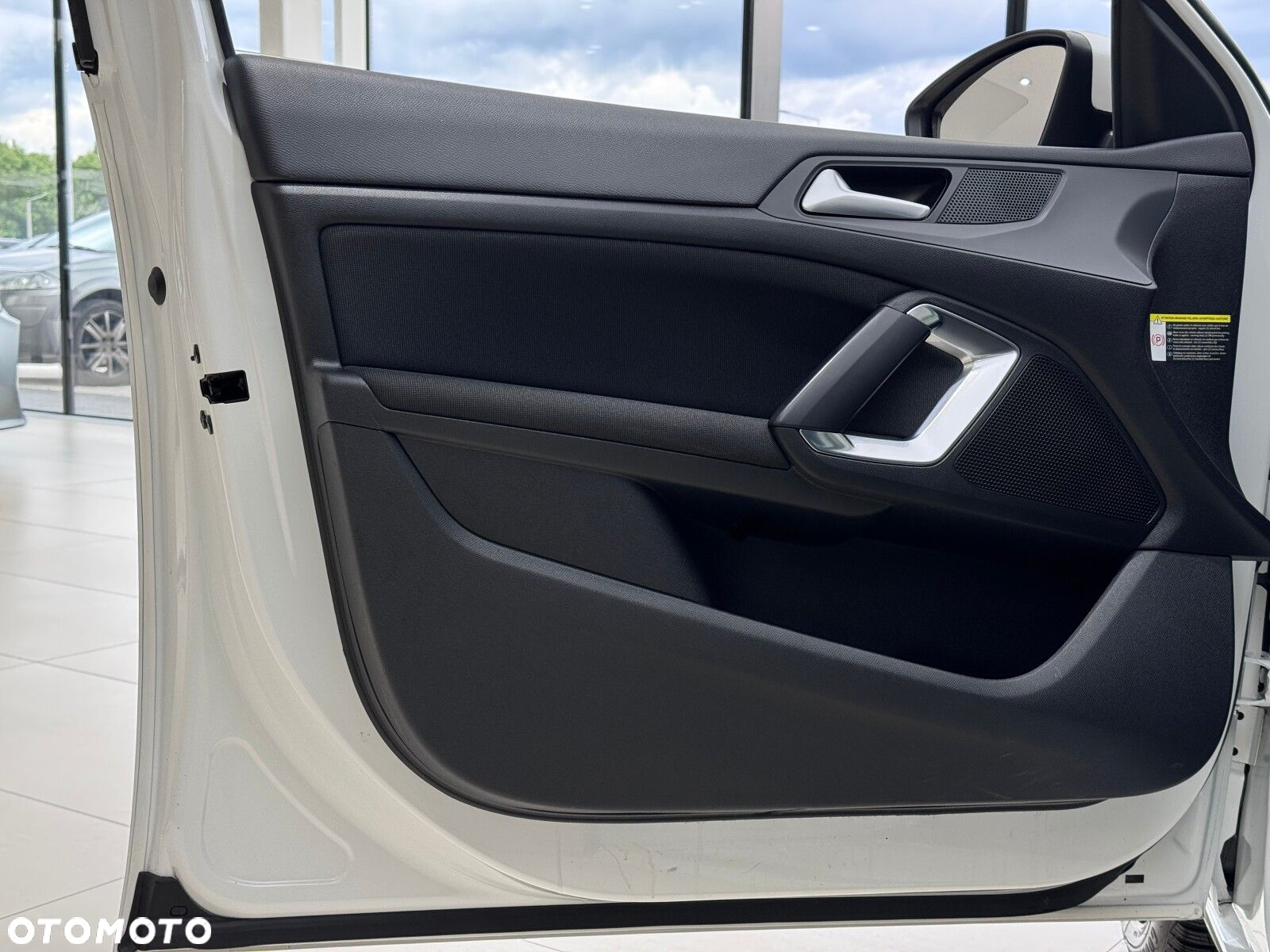 Peugeot 308 1.2 PureTech GPF Allure Pack S&S EAT8 - 12