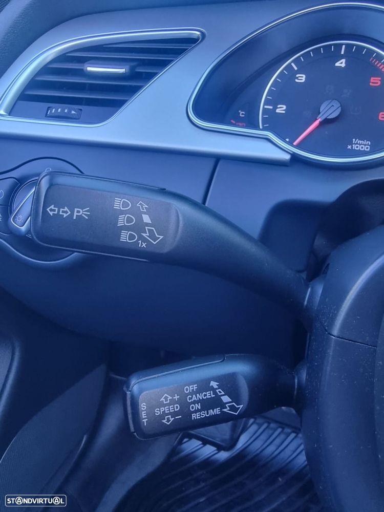 Audi A5 Cabrio 2.0 TDi S-line - 29