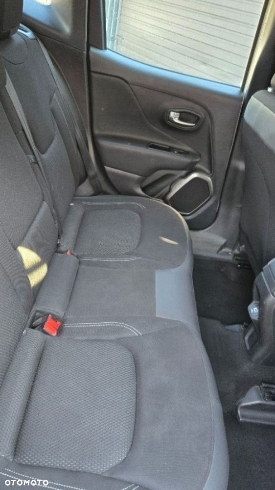 Jeep Renegade - 34
