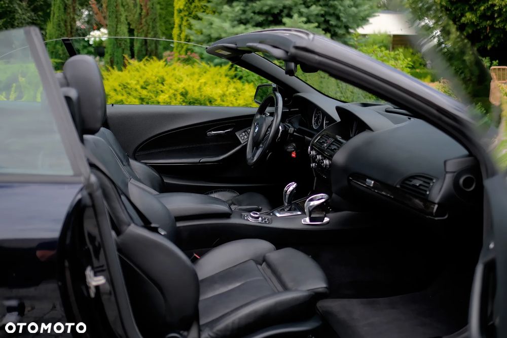 BMW Seria 6 650 i - 7