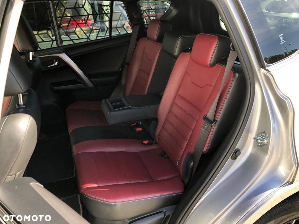 Toyota RAV4 - 26