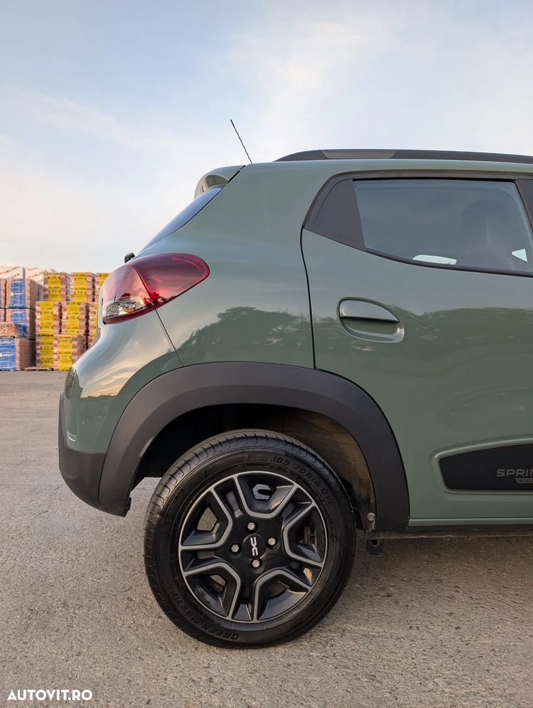 Dacia Spring Expression - 10