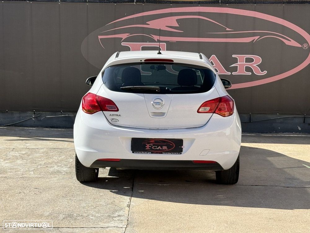 Opel Astra 1.3 CDTi - 23