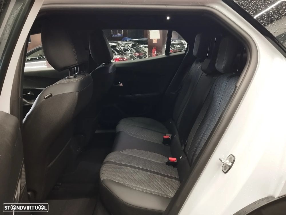 Peugeot 2008 1.2 PureTech Allure - 15