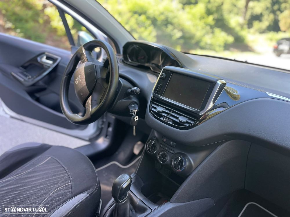 Peugeot 208 e-HDi 92 Stop&Start Active - 13