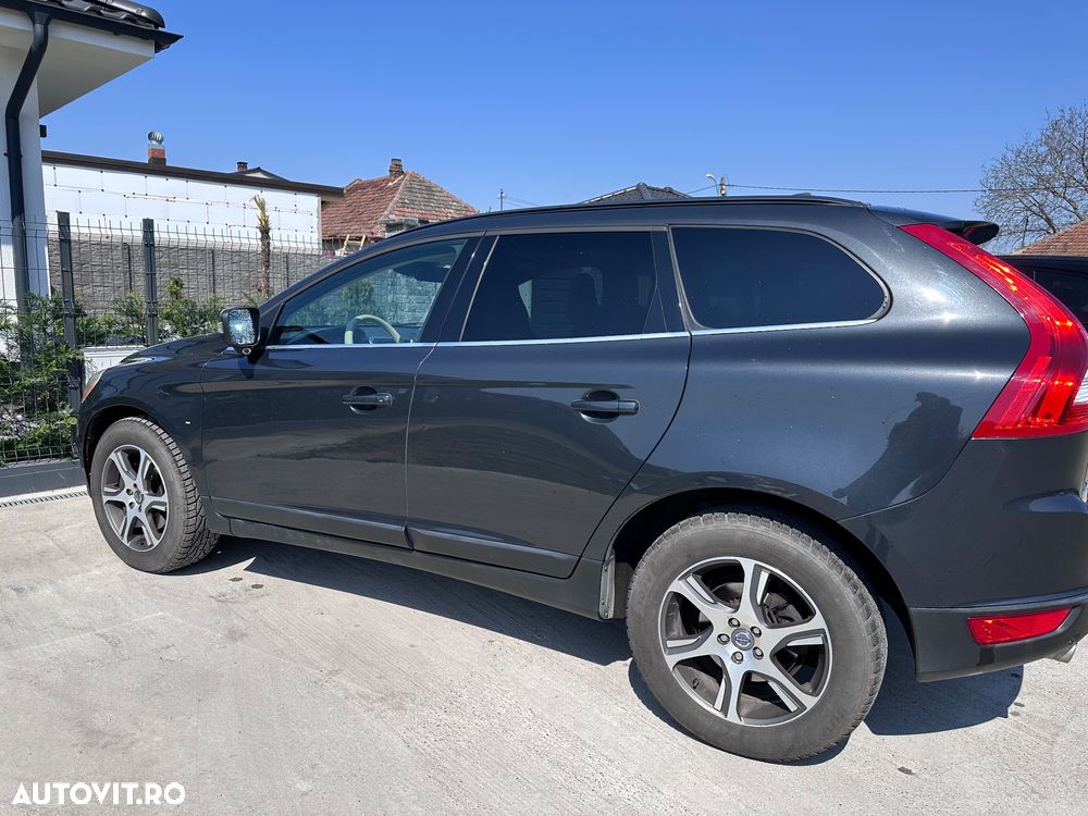 Volvo XC 60 - 4