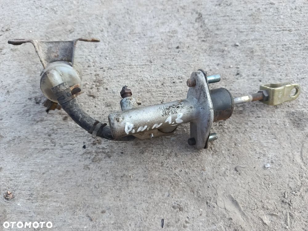 Pompa sprzęgła Pinin 1.8 - 1