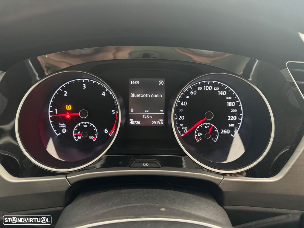 VW Touran 1.6 TDI Confortline - 28