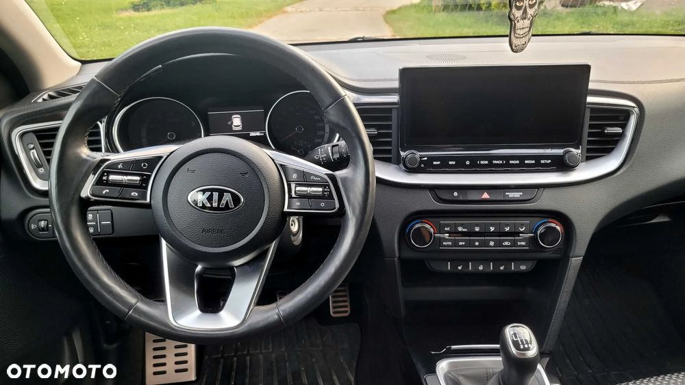 Kia Ceed 1.5 T-GDI L Business Line - 17