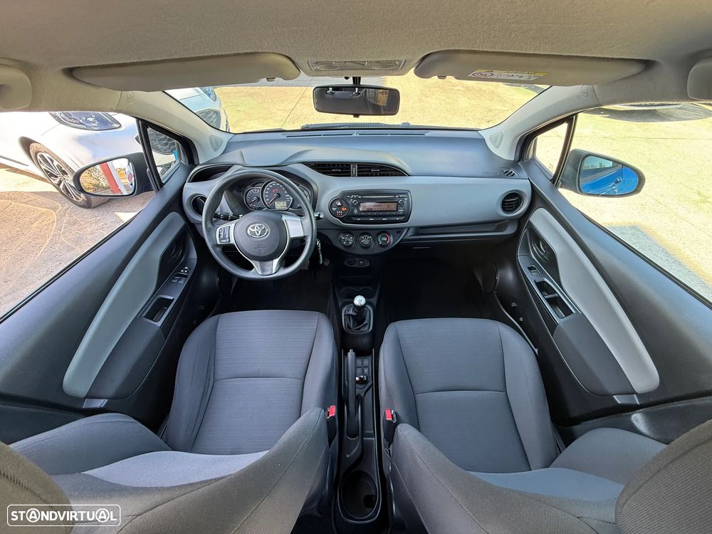 Toyota Yaris 1.0 VVT-i - 17