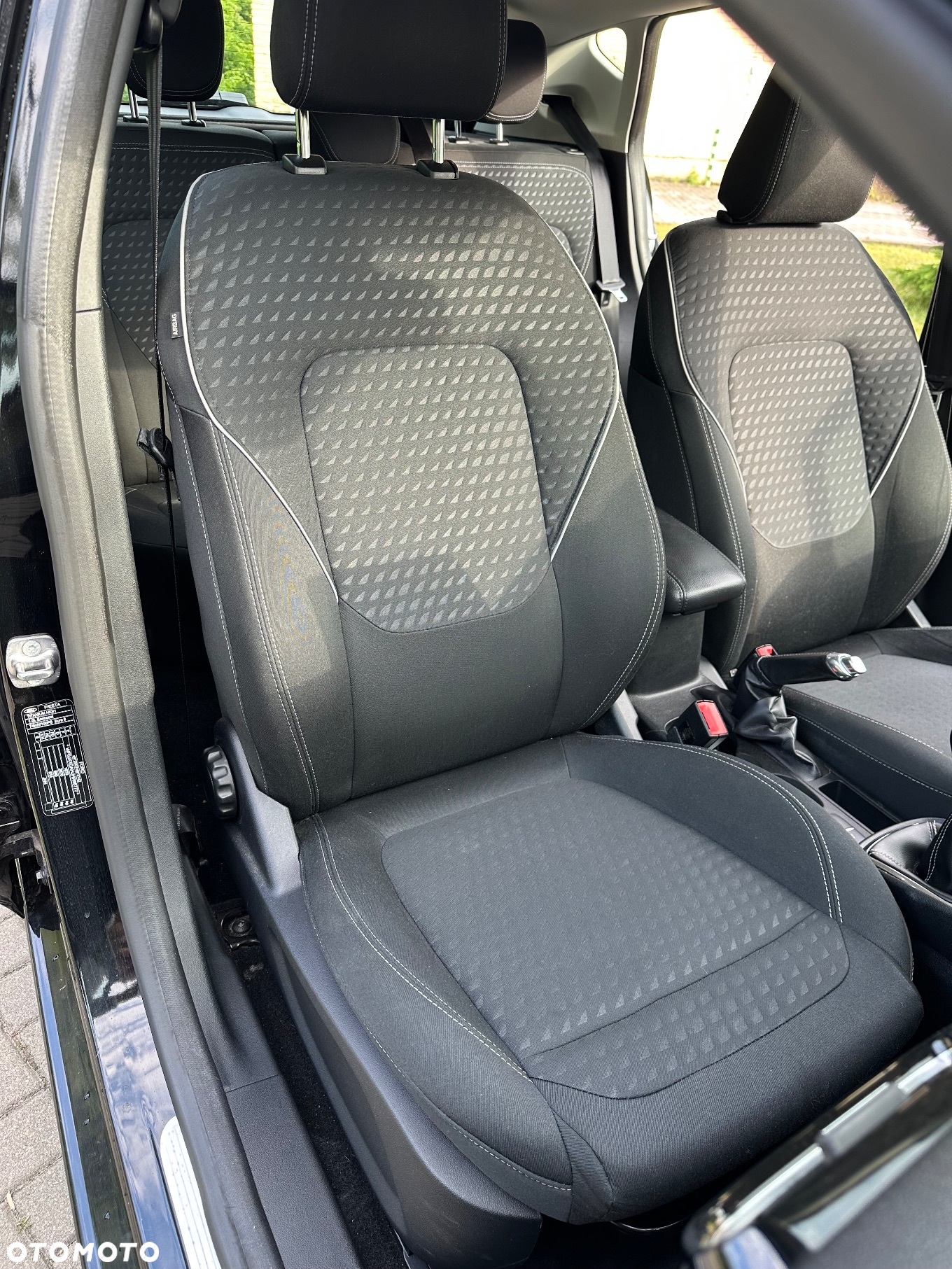 Ford Fiesta 1.0 EcoBoost Start-Stop Titanium - 25