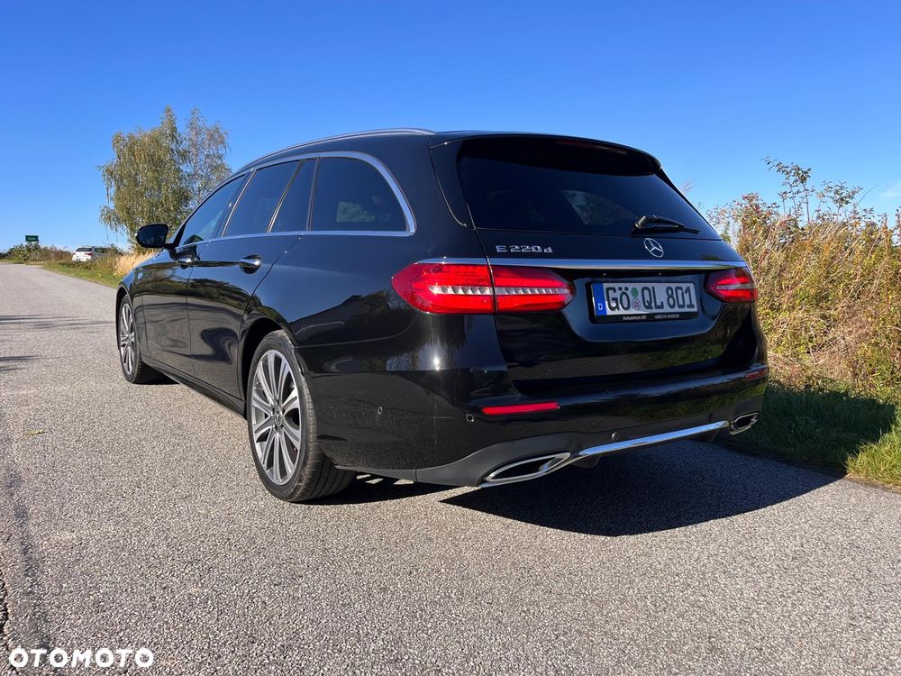 Mercedes-Benz Klasa E 220 d 9G-TRONIC AMG Line - 23