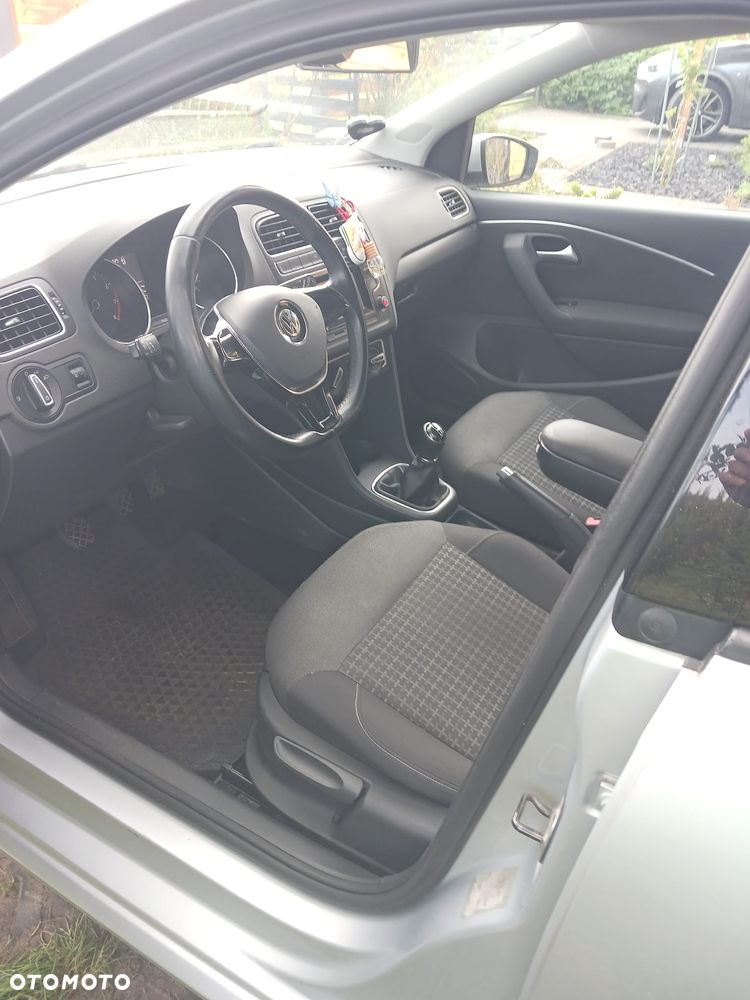 Volkswagen Polo 1.0 Comfortline - 23