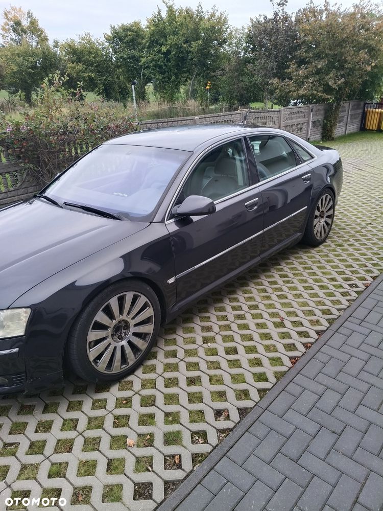 Audi A8 - 7