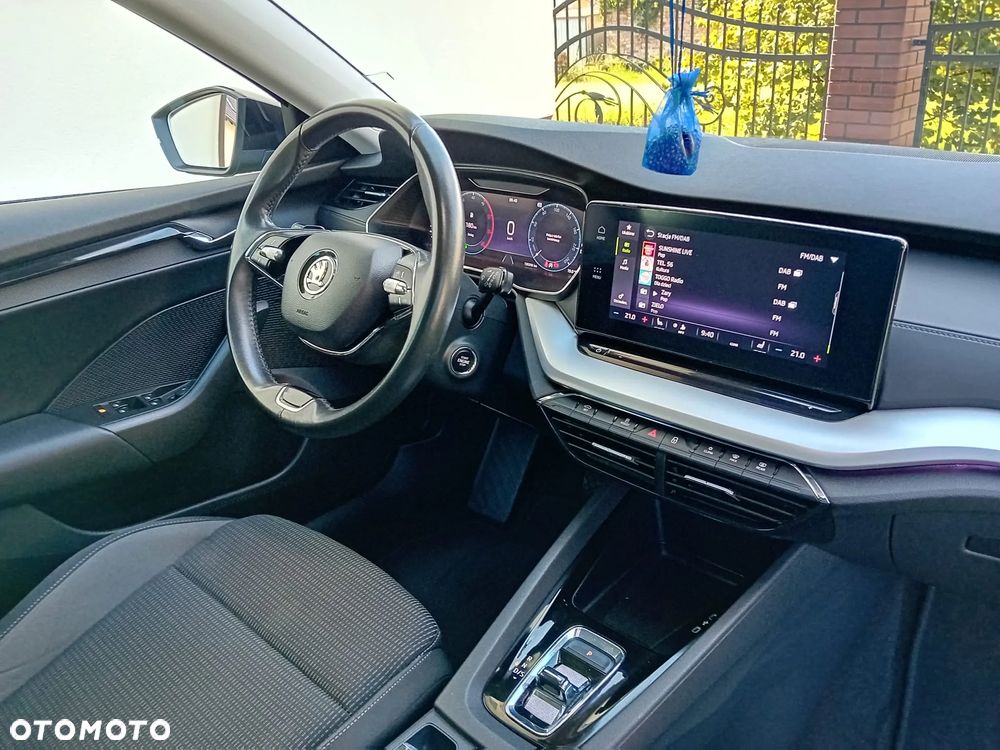 Skoda Octavia 2.0 TDI DSG Base - 25