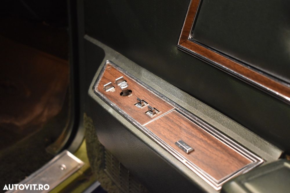 Ford Thunderbird - 15