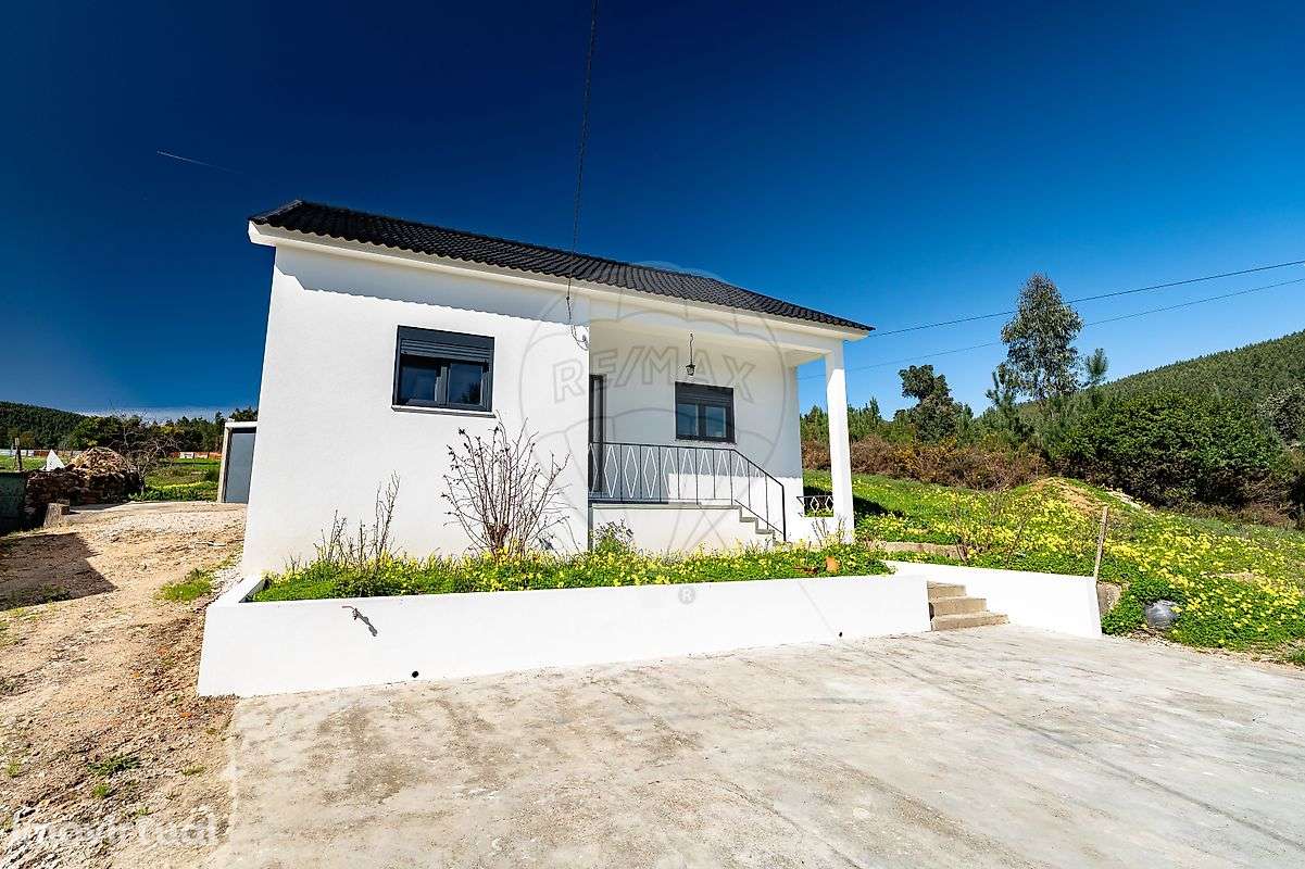 Moradia T2 para venda - Grande imagem: 3/48