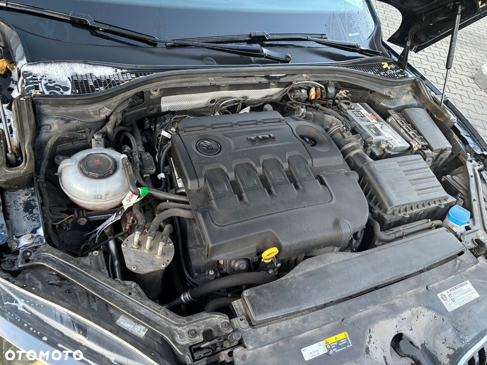 Skoda Superb 2.0 TDI Ambition - 8