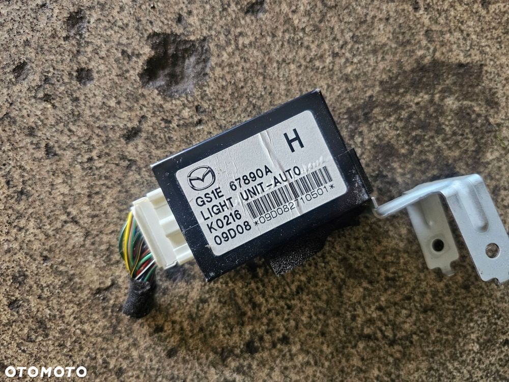 moduł sterownik świateł gs1e67890a mazda 6 gh - 2
