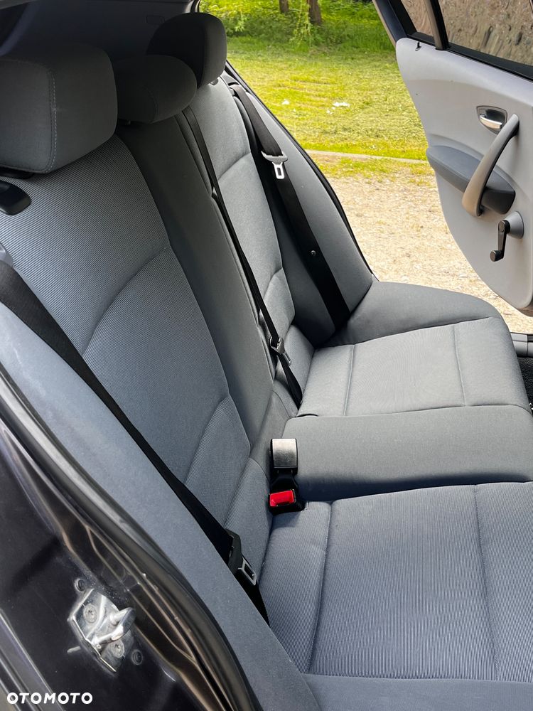 BMW Seria 1 - 28
