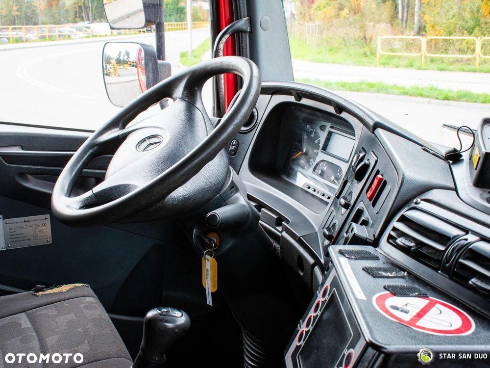 Mercedes-Benz ATEGO 1328 4x4 ZIEGLER LF 20/16 Straż pożarna - 18