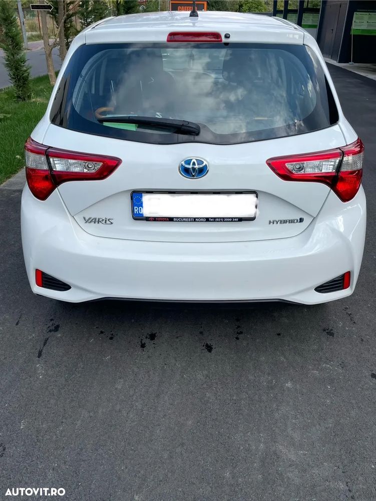 Toyota Yaris 1.5 VVT-i HSD Eco - 9