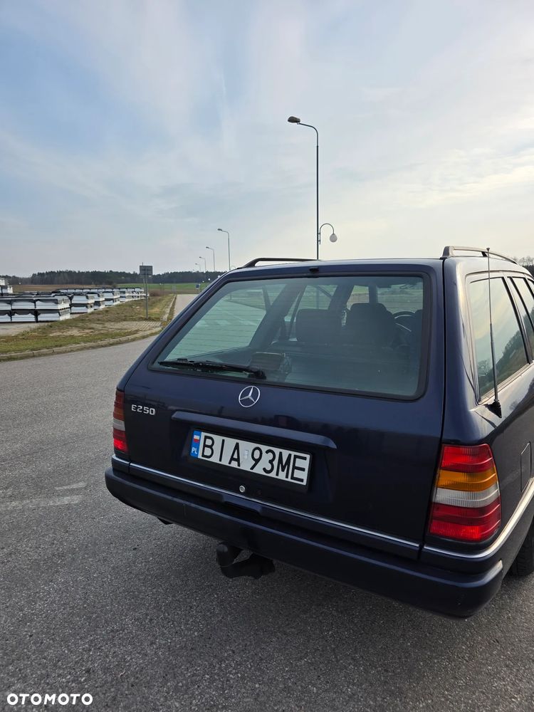 Mercedes-Benz W124 (1984-1993) - 22
